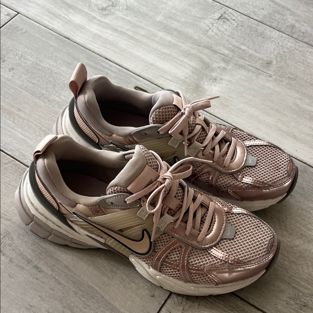 Nike Women's Metallic Rose Sneakers